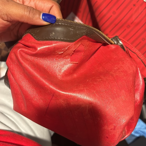 Authentic Louis Vuitton Neverful GM - Picture 9 of 10